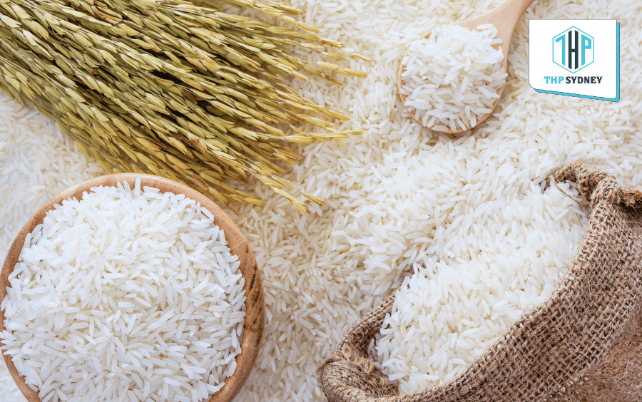 Không đổ gạo mới vào chung với gạo cũ