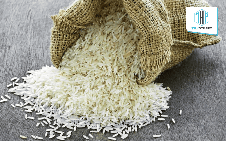 Độ ẩm, nhiệt độ và cách lưu trữ không đúng là nguyên nhân khiến gạo bị mốc