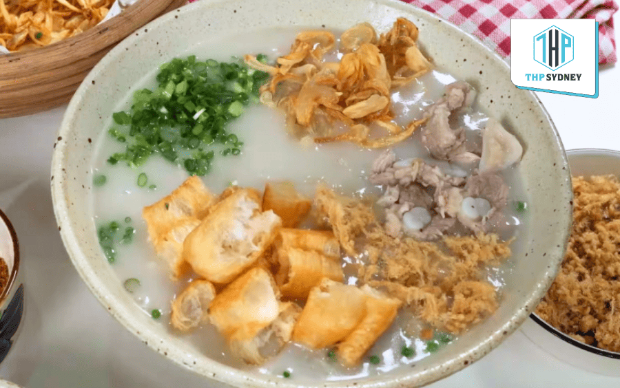 Cháo sườn thơm ngon, sánh mịn với gạo ST25